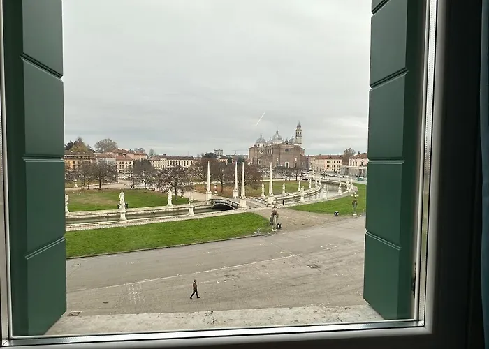 Wonderful Prato Della Valle Free Parking * Padova