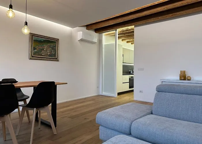Apartment Wonderful Prato Della Valle Free Parking