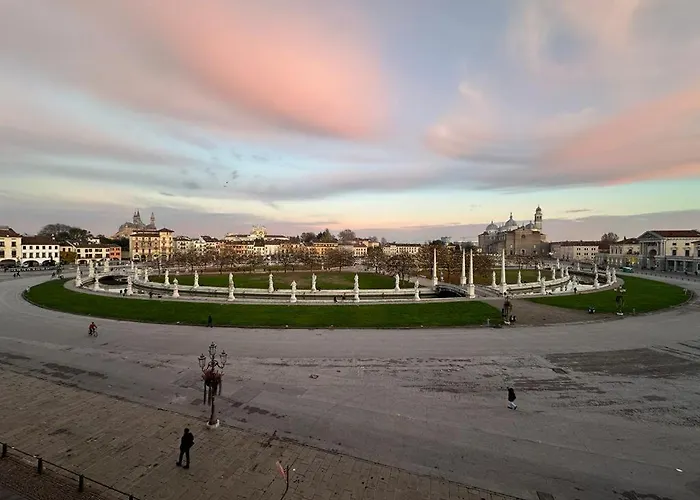 Apartment Wonderful Prato Della Valle Free Parking