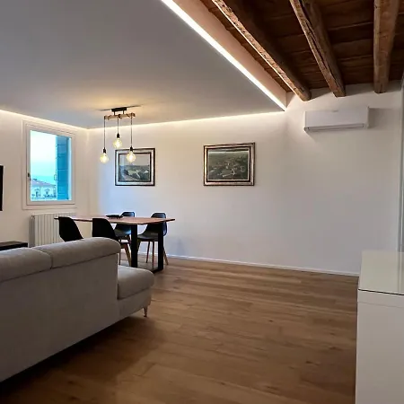 Apartamento Wonderful Prato Della Valle Free Parking Pádua