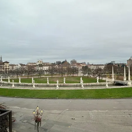Wonderful Prato Della Valle Free Parking *