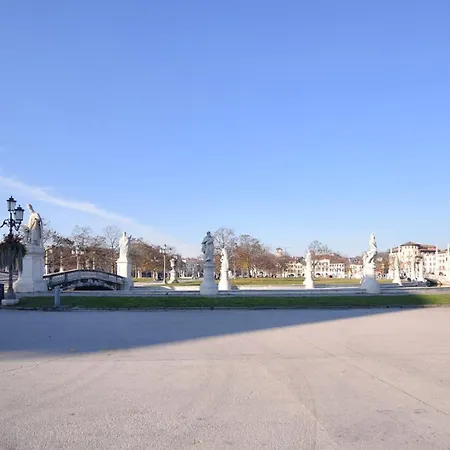 Wonderful Prato Della Valle Free Parking Lägenhet Padua