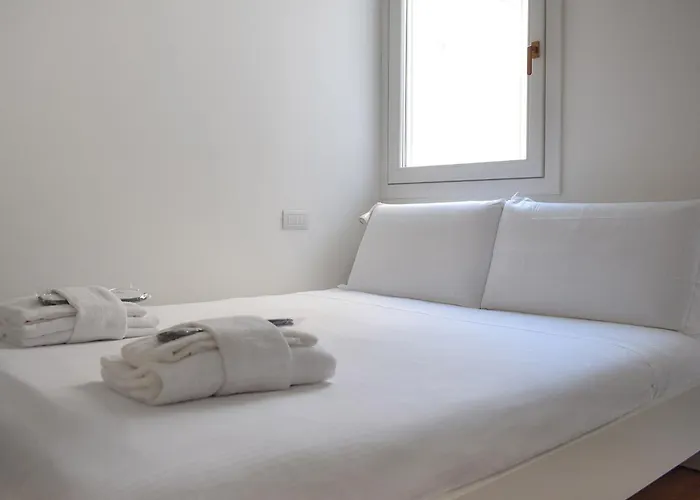 Wonderful Prato Della Valle Free Parking דירה *